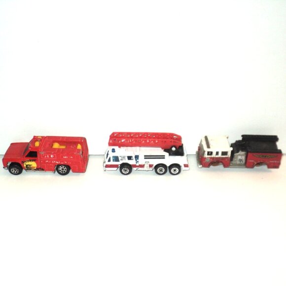 Lot of 6 Fire Engines Vintage, 5 Matchbox & 1 Hot Wheel 1:64 Defects - Picture 6 of 7